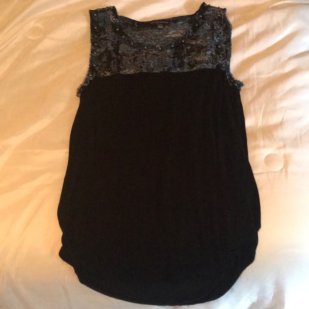 Women’s medium rock republic top